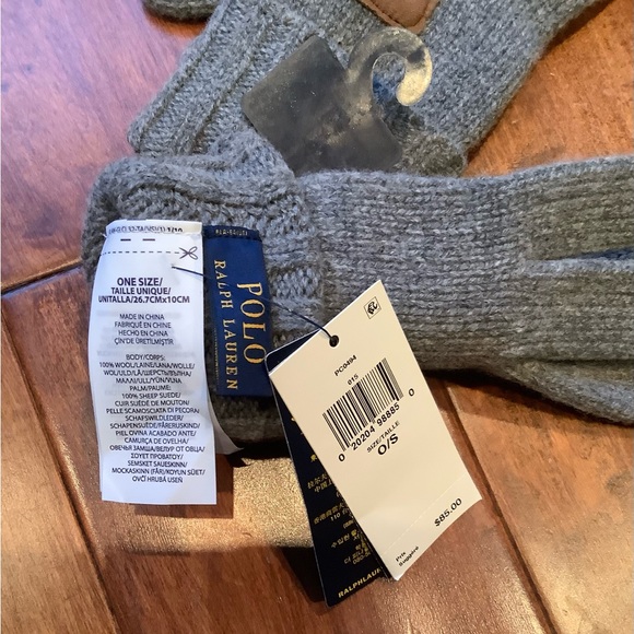 POLO Ralph Lauren Men’s Beanie and Gloves - Picture 6 of 7